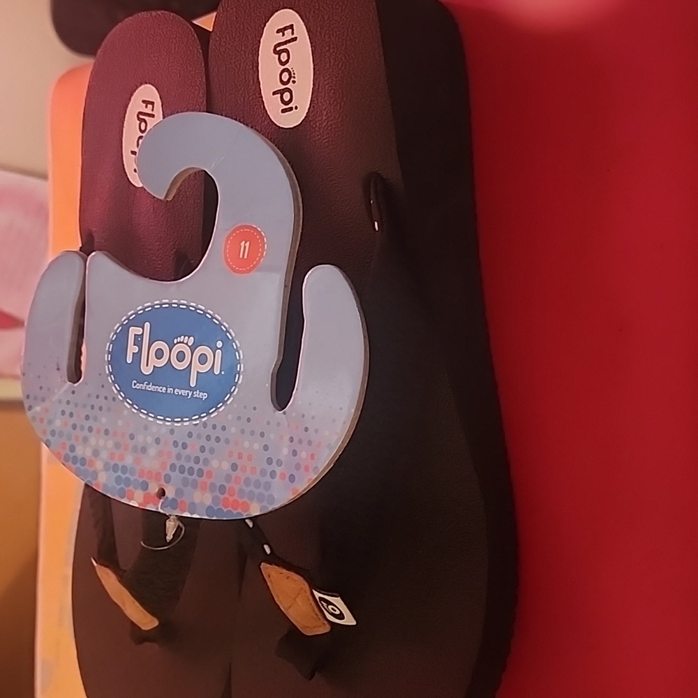 Floopi flip flops